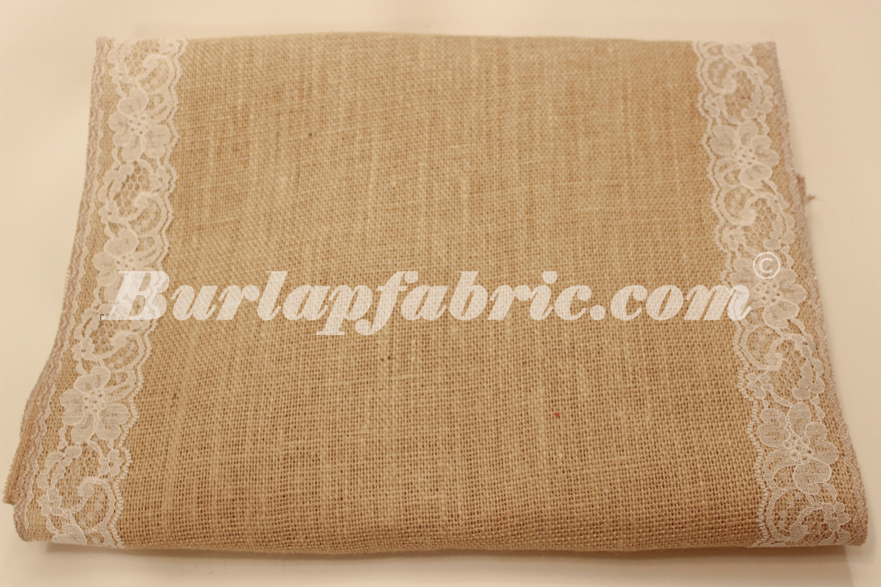 14" Florida Sand Burlap Runner with 2" White Lace Borders - Click Image to Close