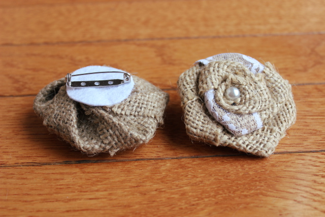 Burlap Brooch with Lace (12 Pack)