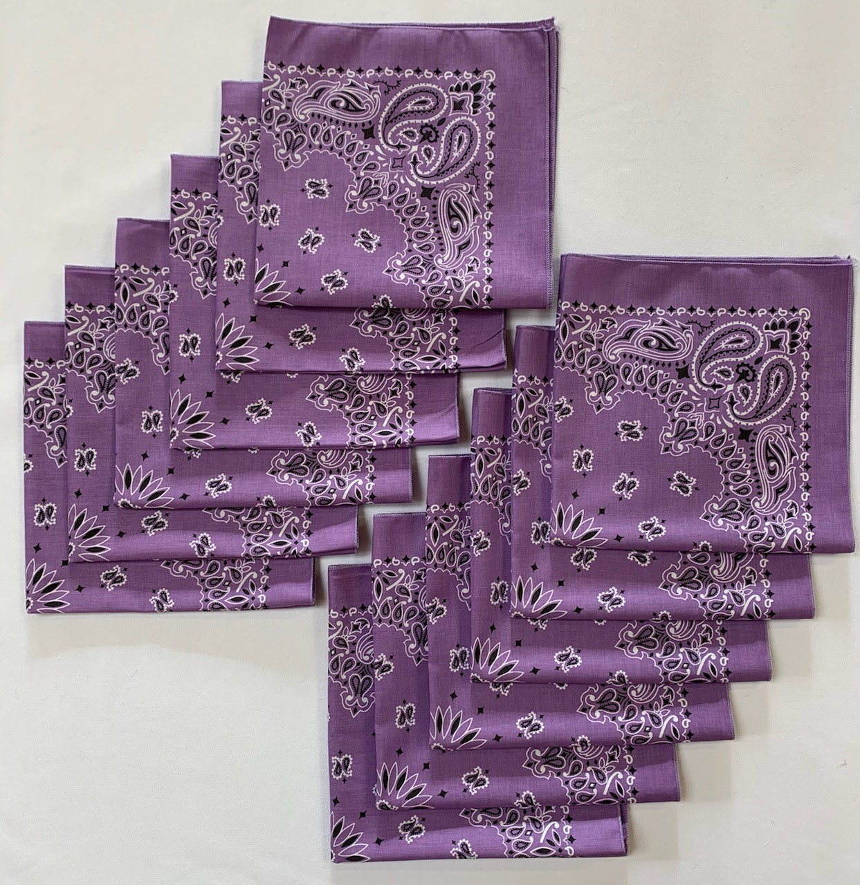 Lavender Paisley Bandanas (12 Pack) 22" x 22" 100% Cotton - Click Image to Close